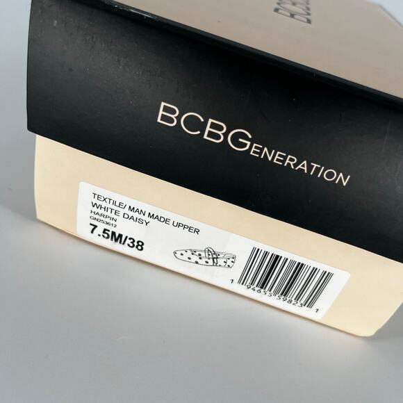 BCBGeneration Harperin Mary Jane Flats White Daisy – Size 7.5M - Picture 13 of 13